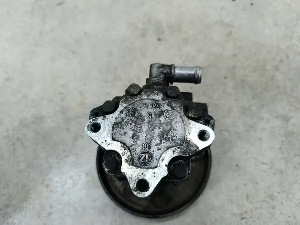 Pompe de direction OEM 9647983580 pour Peugeot 807 image 6