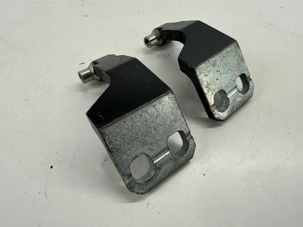 Dodge Hornet achterdeurscharnier rechts OEM 68606852AA image 5