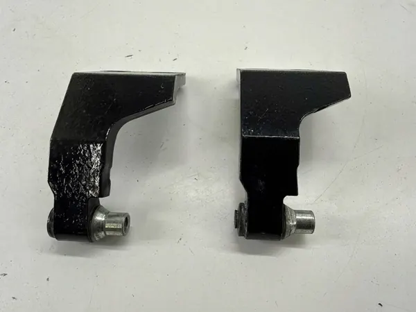 Dodge Hornet achterdeurscharnier rechts OEM 68606852AA image 6