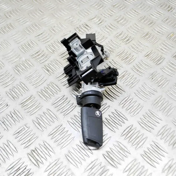 Wagenheber Skoda OE 654959752C Gebraucht für Kamiq 1.0L image 2