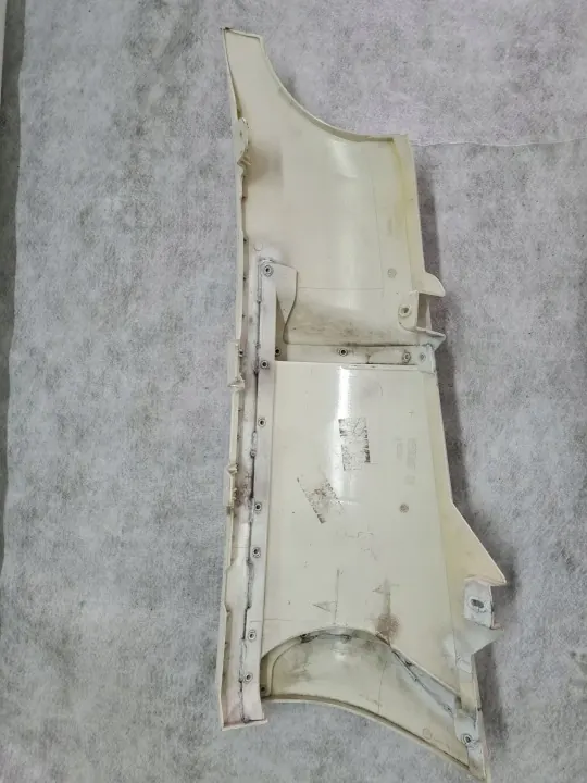 DAF LF Left Cab Corner Spoiler OEM 82535067 image 3