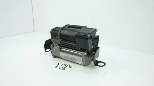 Mercedes A2133202804 Veringscompressor - Gebruikt image 3