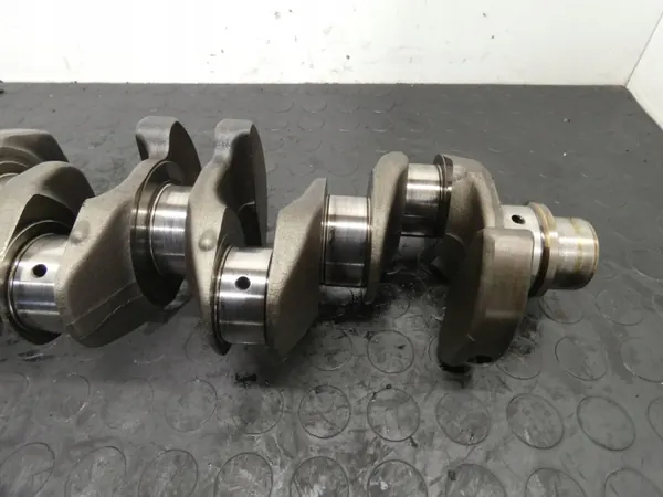 Jaguar Kampiakseli OEM G4D3-6A303-BA F-PACE 2.0D image 4