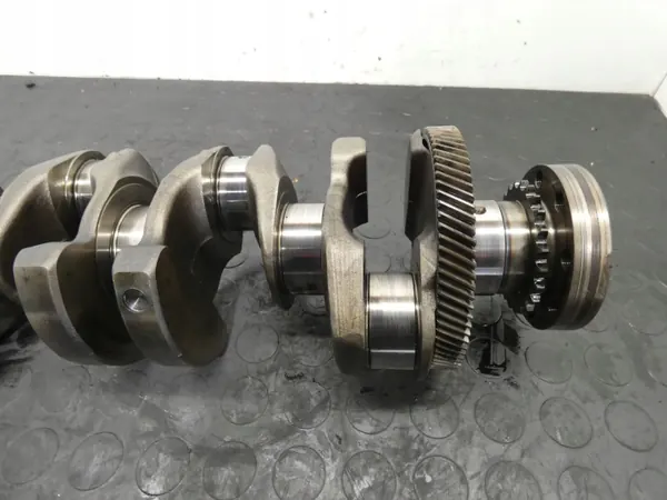 Jaguar Kampiakseli OEM G4D3-6A303-BA F-PACE 2.0D image 8