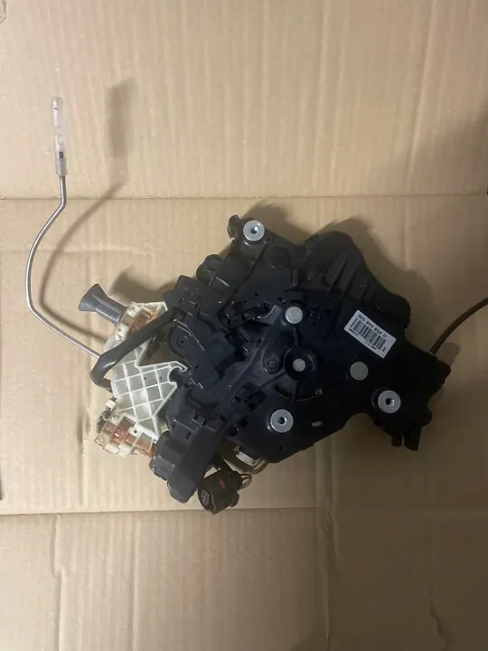 Schiebetürschloss Rechts VW Caddy III 2015-2020 2K5843654D image 2