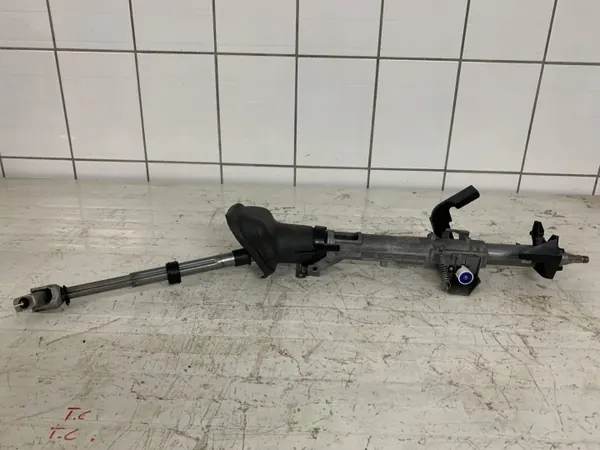 Croix de colonne de direction Alfa Romeo Giulia OEM 505469290 image 2