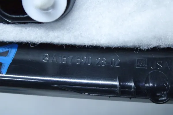 OEM 1676902802 Bakluckans tvärbalkstäck Mercedes GLE image 4