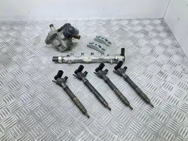 Jeu d'injection Audi A3 S3 8V OEM 04L130277D image 2