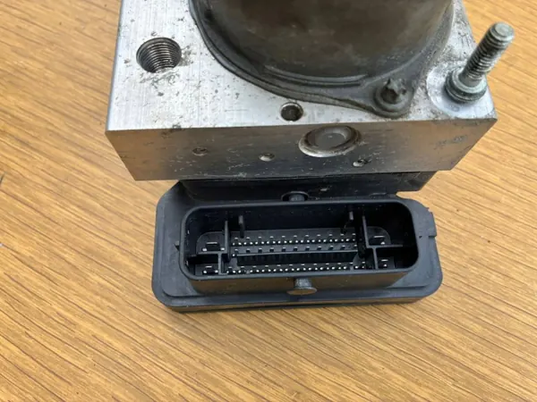 Pompe ABS OEM 520655470 pour Ducato Boxer Jumper image 3