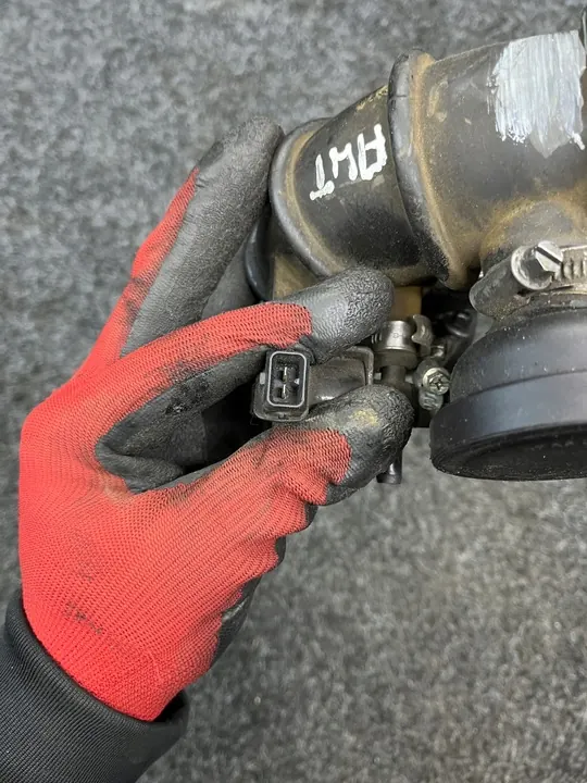 Tubo do turbocompressor VW Passat B5 image 3