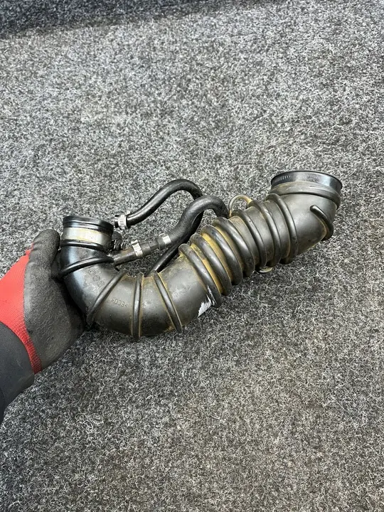 Tubo do turbocompressor VW Passat B5 image 5