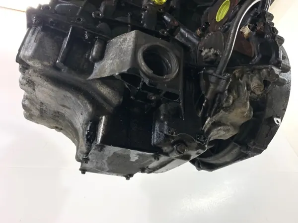 Mercedes 2.1L 170PK Diesel Motor OEM 651916 image 5