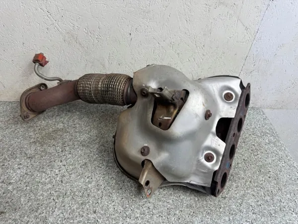 Katalysator OEM KAT CX30 2.0 Hybrid 2019-25 image 10