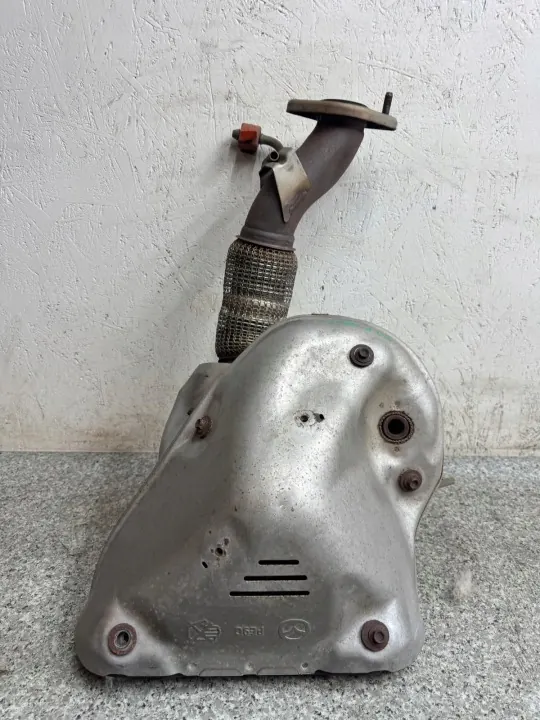 Katalysator OEM KAT CX30 2.0 Hybrid 2019-25 image 3