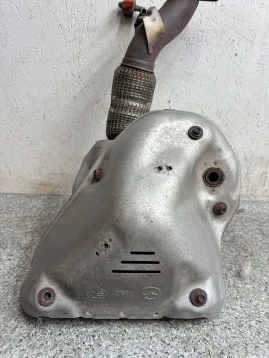 Katalysator OEM KAT CX30 2.0 Hybrid 2019-25 image 4