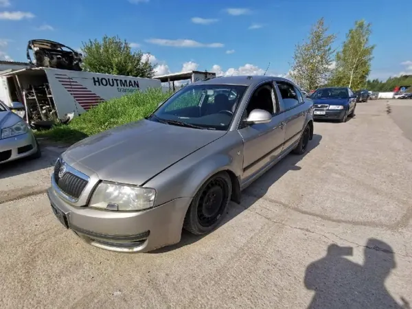 Pompe à huile OEM 03G103537B Skoda Superb 2.0L image 7