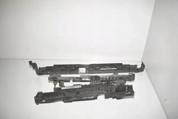 Moldura Grade BMW G20 M340xd OEM 8666835 image 2