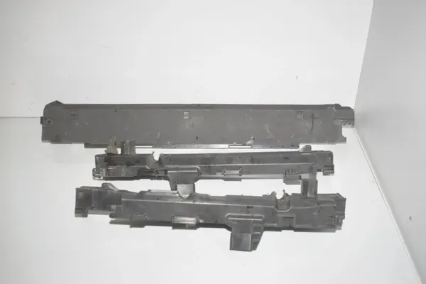 Moldura Grade BMW G20 M340xd OEM 8666835 image 3