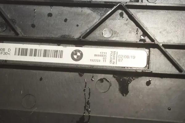 Moldura Grade BMW G20 M340xd OEM 8666835 image 4
