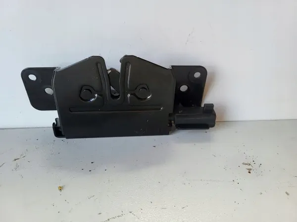 KIA SPORTAGE V 21- Bonnet Lock image 1