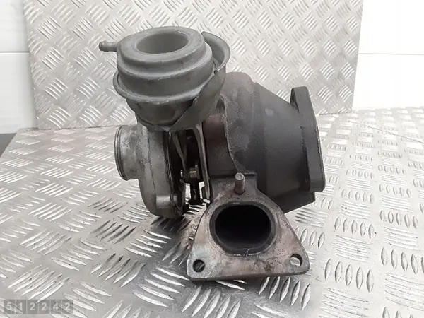 Turbocompressor Volvo usado OEM 8653122 para S60 image 5