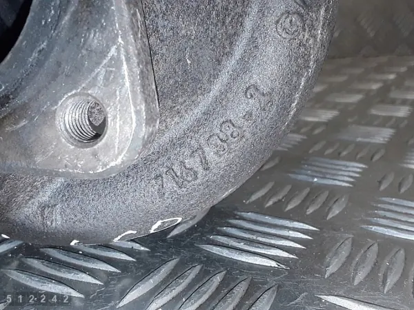 Turbocompressor Volvo usado OEM 8653122 para S60 image 9