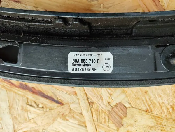 AUDI Q5 2 II S-LINE Etu Oikea Lokasuoja image 3