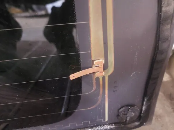 Volvo XC60 I bakluckeglas OEM SZYBA TYŁ KLAPY image 3