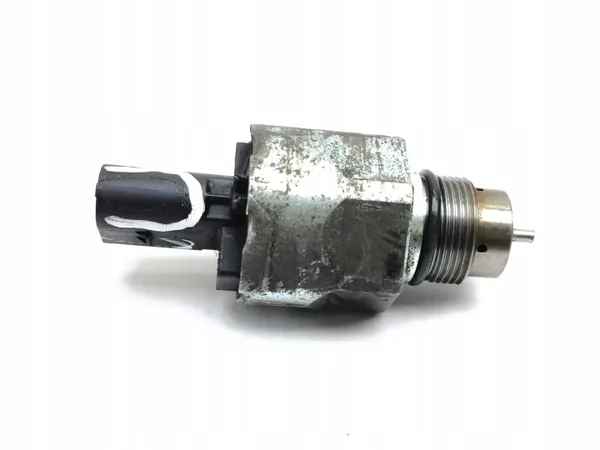 Bränsletrycksregulator OEM 03L130764A - Begagnad image 7