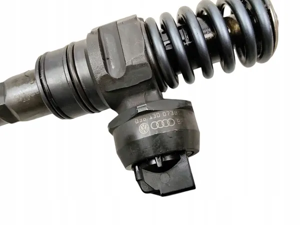 Spolarpump OEM 038130073B för Audi A4 B6 A6 C5 image 3