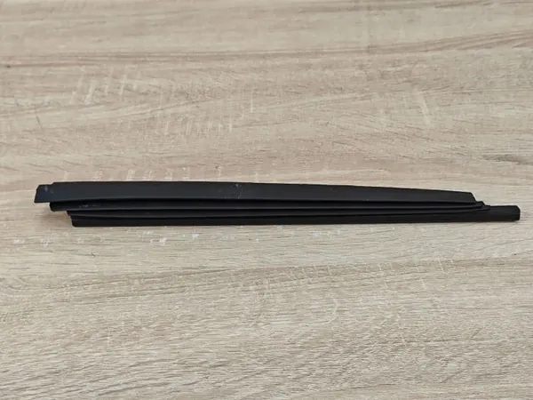 OEM 8D9877781A Linker schuifdakrailafdekking Audi A5 image 2