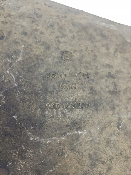 VW CRAFTER 2.5 TDI Oljetank 076103603 image 10