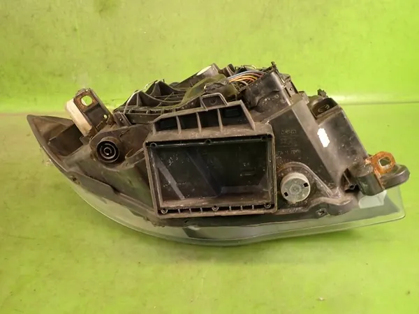 Farol esquerdo BMW E87 2005 63126924485 image 9