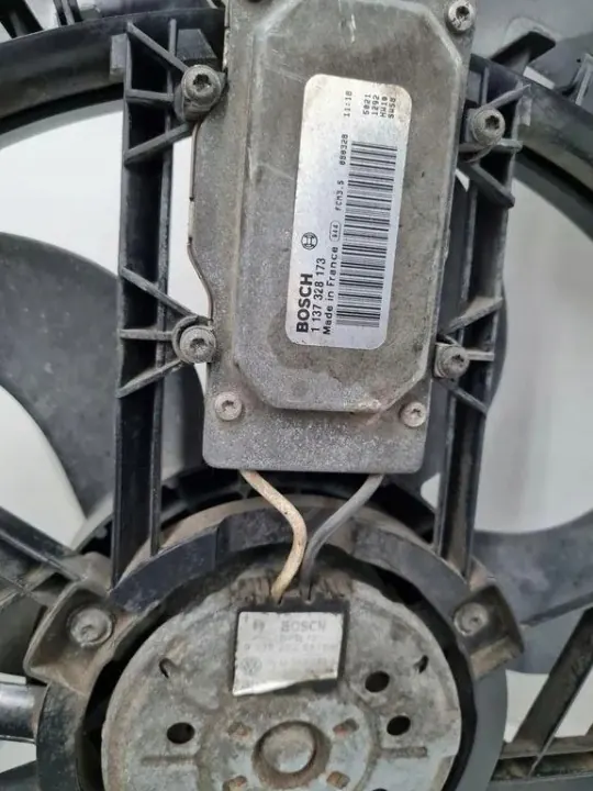 Etuhihna OEM 7L0959456 Audi Q7:lle 3.0L Diesel image 5