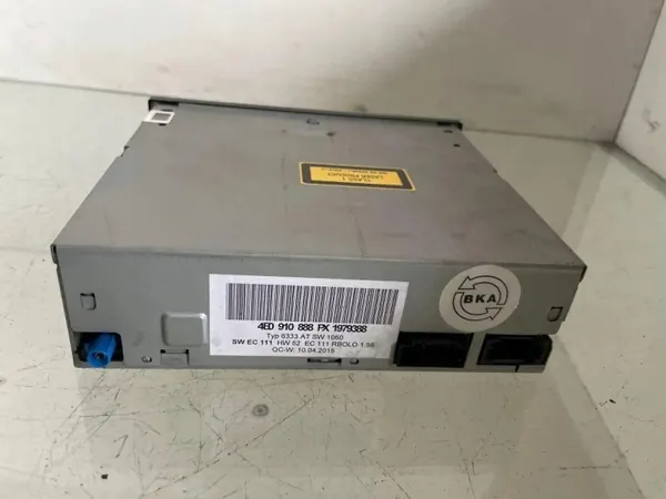 Changer CD d'occasion OEM 4E0910888 pour Audi A4 Avant image 3