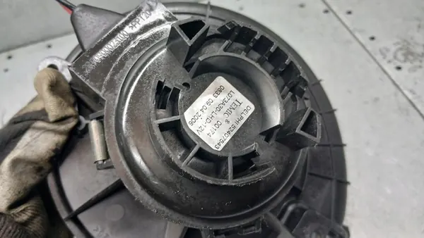 Ventilador de Aquecimento Opel Astra H 1.9CDTI 04-07 Kombi 52407543 image 4