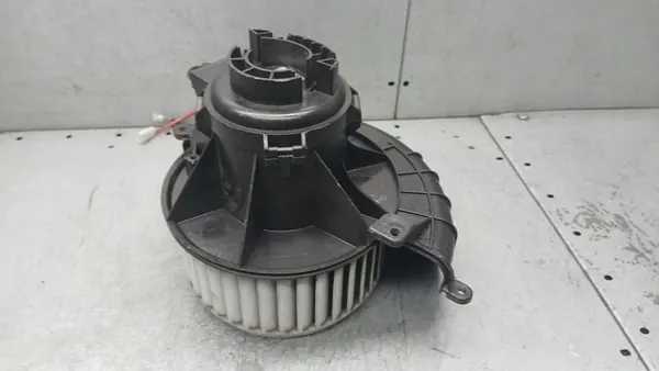 Ventilador de Aquecimento Opel Astra H 1.9CDTI 04-07 Kombi 52407543 image 6