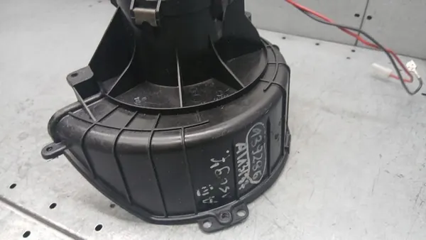 Ventilador de Aquecimento Opel Astra H 1.9CDTI 04-07 Kombi 52407543 image 7
