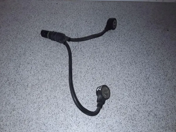Sensor de batida BMW OE 1 435 485 - Usado image 2