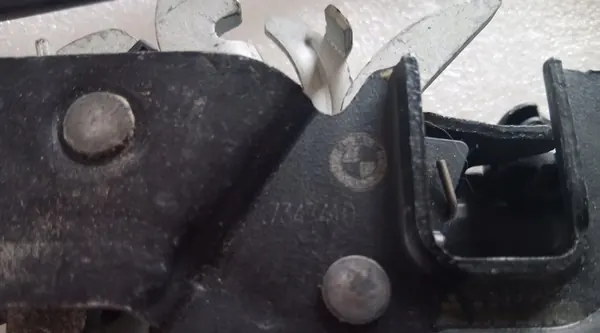 BMW M5 F90 G30 G14 F92 Motorhuv Lock Vänster Höger Aktiv OEM image 5