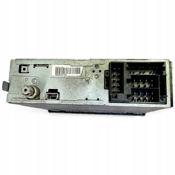 Radio Volvo OEM 21889616 - État Utilisé image 5
