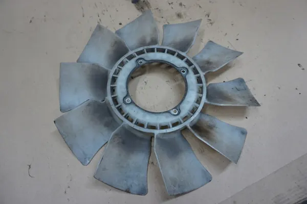 Ventilador Radiador MAZDA B2500 OEM - Usado image 4
