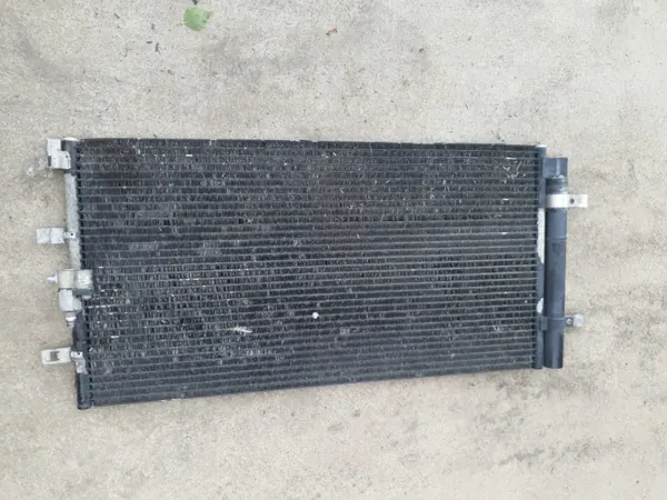 Condensador AC Audi A4 B8 A5 OEM 8K0260401AF Usado image 5