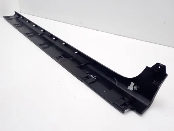 OEM 764269731 Protector de umbral derecho para Dacia Sandero image 9