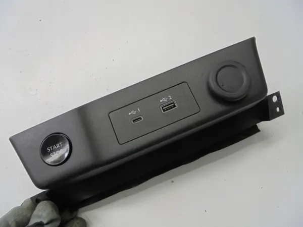 Tomada USB 12V Nissan OE 96912 6RB0A para Rogue 2021- image 2