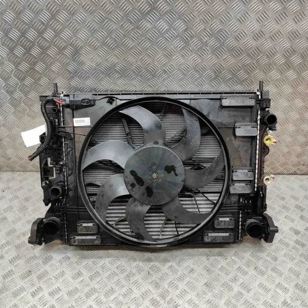 Pièces refroidissement OEM 32224829 pour Volvo XC60 II 2.0L image 2