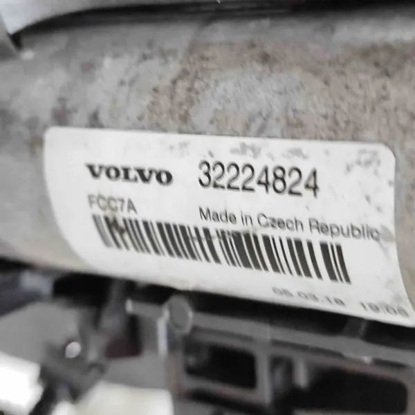 Pièces refroidissement OEM 32224829 pour Volvo XC60 II 2.0L image 8
