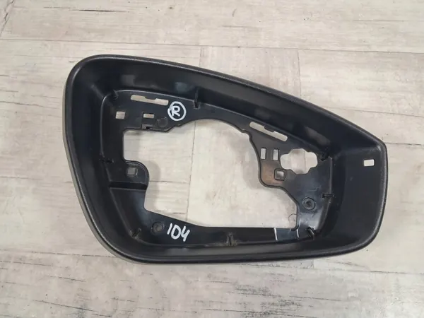 VW ID4 Cache Miroir Droit Avant OEM 11B857602 image 2