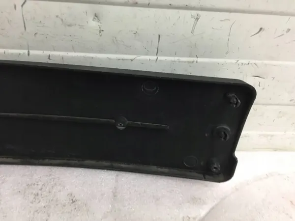 Mercedes W212 Front Kennzeichenhalter OEM A2128170078 image 8