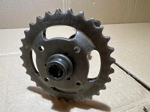 AUDI 3.0 TFSI CTU Vasemman Pakokaasun Nokka-akseli 06E109102BG image 5